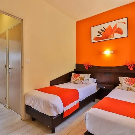 Golf Hotell 2*
